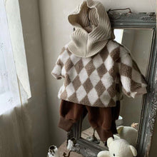 Load image into Gallery viewer, Sherpa Pullover - Beige Diamond