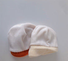 Load image into Gallery viewer, Heart Beanie - Ocean
