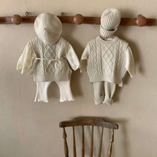 Load image into Gallery viewer, Knit Vest - Three Colours
