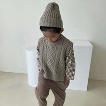 Load image into Gallery viewer, Knit Vest - Three Colours
